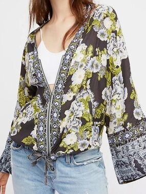 Free People Wildflower Kimono Floral Print Chiffon Zip Front Size M/L Cinch Tie